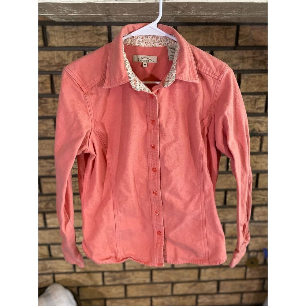 Natural Reflections Women’s‎ Button Up Top